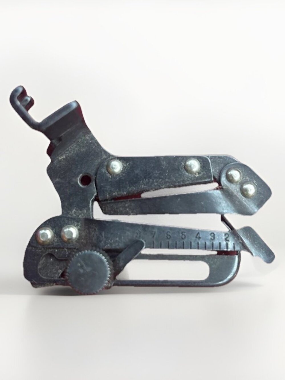 Vintage Singer Sewing Machine 35931 Low Shank Adjustable Hemmer Foot Black USA